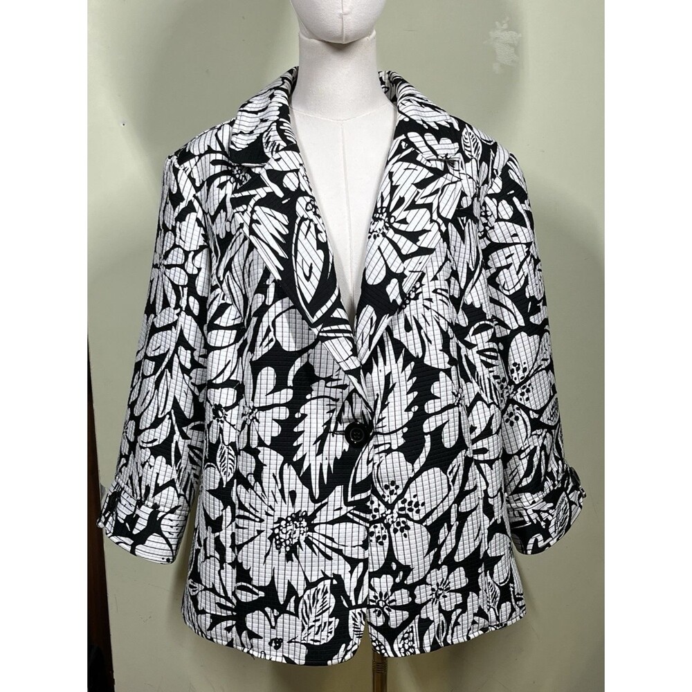 Trenz by Theresa Renz Womens Plus Sz 1X Black White Floral Quilted Blazer Career